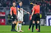 HSV-Profi Nicolai Remberg sieht in Dortmund die gelbe Karte.