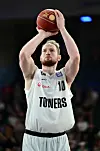 Towers-Profi Dziewa beim Freiwurf im Test gegen Rostock