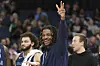 Skandal-Basketballer Ja Morant jubelt