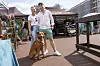 Debbie Meiners (27) und Jan Phillip Dübbers (28) aus Groß Borstel sind mit Hündin Stella gekommen.