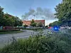 Rauch steigt über dem Elbe Einkaufszentrum auf.