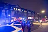 Polizei und Rettungskräfte vor dem damaligen Verlagsgebäude an der Griegstraße.