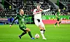 Christian Eriksen im Zweikampf mit Eric Smith
