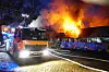 Dachstuhlbrand mit meterhohen Flammen – Großeinsatz in Hamm