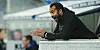 Applaus für das eigene Team: HSV-Trainer Daniel Thioune war vor allem davon angetan, wie sich seine Profis beim KSC durchbissen.