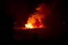Das Feuer war schon von weitem aus zu erkennen.
