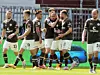St. Pauli bejubelt den letzten Treffer beim 4:0-Kantersieg gegen Würzburg.