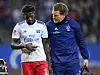 HSV-Arzt Dr. Götz Welsch im Gespräch mit Bakery Jatta