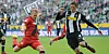 Leverkusens Joel Pohjanpalo (l.) gegen den damaligen Gladbacher Jannik Vestergaard