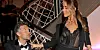 Annemarie Carpendale in einem Hauch von Nichts beim „GQ-Award“ 2019, Wayne versucht krampfhaft, seiner Frau in die Augen zu schauen.