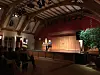 Schloss Elmau bereichert die Wellness-Auszeit seiner Gäste mit kulturellen Höhepunkten, wie z.B. einer Lesung des Schriftstellers Daniel Kehlmann.
