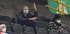 Erling Haaland saß beim DFB-Pokal-Halbfinale gegen Holstein Kiel (5:0) wegen muskulärer Probleme nur auf der Bank.