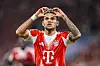 Luis Díaz jubelt und formt ein Herz