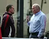 Max Eberl und Uli Hoeness führen ein Gespräch
