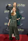 Fernsehmoderatorin Annemarie Carpendale mit ihrem Mann, Schauspieler Wayne Carpendale bei der Premiere in Hamburg.