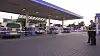 Nach einem Raubüberfall auf diese Tankstelle ist ein Polizist durch Schüsse getötet worden.