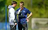 HSV-Trainer Merlin Polzin (l.) möchte in Darmstadt wieder auf Miro Muheim zurückgreifen.