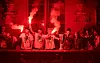Gegen drei Profis von Eintracht Frankfurt wird aufgrund von abbrennen von Pyrotechnik ermittelt