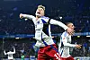 Adam Karabec feiert sein Tor zum 3:0 für den HSV gegen Fürth