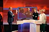 Nachfolger Louis Klamroth (m.) und „Zuschaueranwältin“ Brigitte Büscher verabschiedeten Frank Plasberg bei „Hart aber Fair“.
