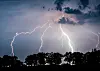 Der Deutsche Wetterdienst kündigt Gewitter an. (Symbolbild)