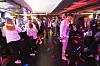 Gegen Mitternacht sind es rund 50 Leute, die im Club feiern.