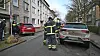 Polizei und Feuerwehr sind an der Unfallstelle im Einsatz.