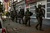 SEK-Beamte in St. Georg. Sie übernahmen die sogenannte Zugangssicherung.