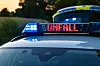 Ein Polizeiwagen im Einsatz (Symbolbild).