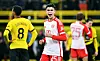 Aleksandar Pavlovic (FC Bayern München) im Spiel den BVB