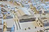 Das Modell des Siegerentwurfs mit Blick von Süden nach Norden. Die neue gläserne Halle ist im Vordergrund.