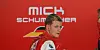Mick Schumacher, hier vor dem Formel-2-Rennen in Bahrain am 6. Dezember 2020, freut sich auf den Start der Formel 1-Saison.