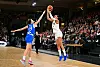 Satou Sabally wirft beim Ländersiel des DBB-Teams gegen Italien