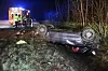 Das Auto blieb auf dem Dach liegen.