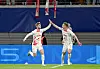 Timo Werner und Dani Olmo freuen sich über den Treffer zum entscheidenen 3:1