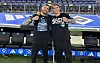 Mario und Luka Vuskovic vor der HSV-Bank