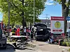 Das Fahrzeug durchbrach einen Zaun.