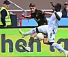 Luca Zander im Spiel des FC St. Pauli gegen Sandhausen