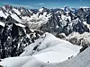 Kletterer auf dem Weg zum Mont Blanc an der französisch-italienischen Grenze.