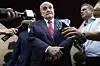 Rudy Giuliani, ehemaliger Bürgermeister von New York, spricht zu Journalisten, als er sein Wohnhaus in New York verlässt