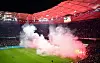 Auch beim Pokalspiel gegen Freiburg wurde zuletzt beim HSV auf der Tribüne gezündelt.