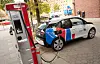 Ladepunkt für Elektro-Autos in Hamburg (Archivbild).