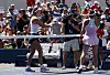 Nur der Schläger: Marta Kostyuk (r.) verweigert den Handschlag mit Victoria Azarenka.