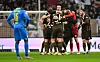 St. Pauli-Profis feiern Sieg gegen Eintracht Braunschweig.