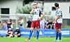 Sebastian Schonlau fasst sich frustriert an den eigenen Kopf