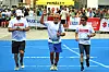 Pierre Littbarski beim Zieleinlauf beim Triathlon in Hamburg