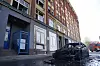 Der Mercedes brannte komplett aus, das Hotel wurde evakuiert.