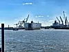 Der Hafenbetrieb geht natürlich auch während des Hafengeburtstags weiter.