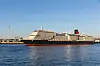 Die „Queen Anne“ ist mehr als 320 Meter lang und bietet annähernd 3000 Gästen Platz.