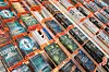 Bücher im Bücherregal
